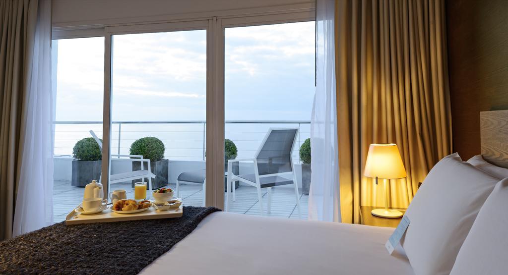 Junior Suite Queen Bed Balcony,1529712766:JPEG