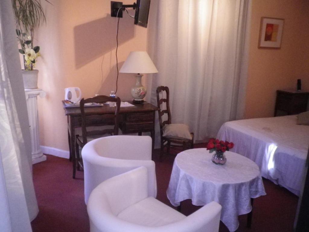 Double or Twin Room,28642175:JPEG