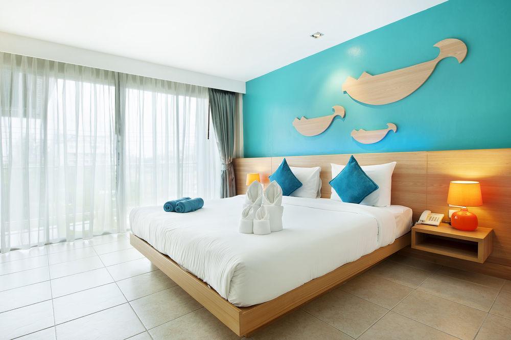 Deluxe Double Room with Balcony,694301298:JPEG