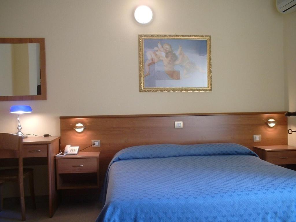 Double Room,31288208:JPEG