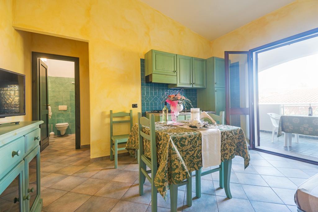 One-Bedroom Apartment,316296125:JPEG