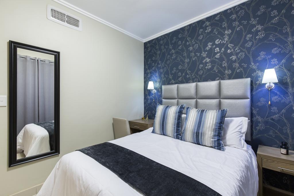 One-Bedroom Apartment with Balcony,382326514:JPEG
