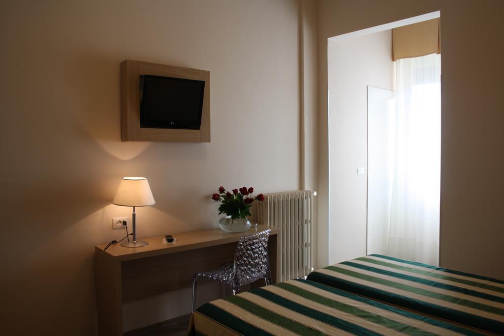 Standard Double Room,394042167:JPEG