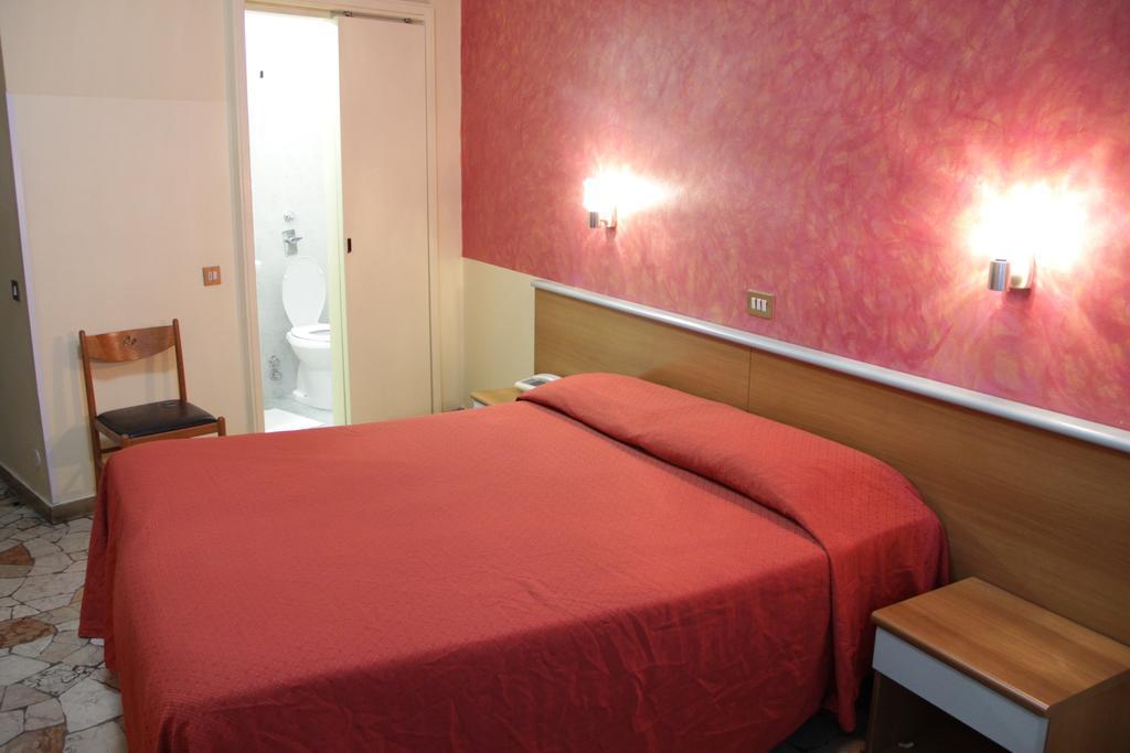 Double Room,402944613:JPEG