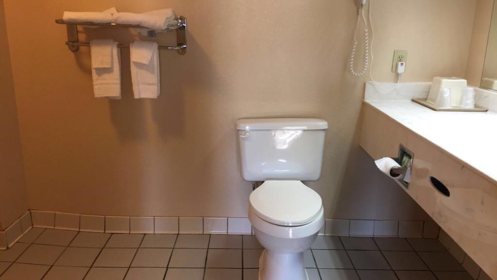 King Room,1227723560:JPEG