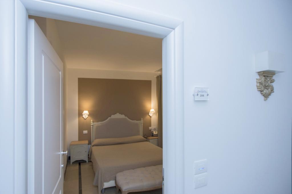 Classic Double or Twin Room,1216210240:JPEG
