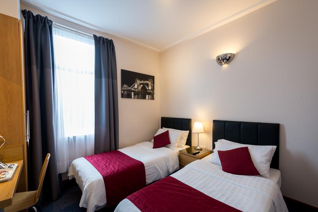 En-suite Twin Room