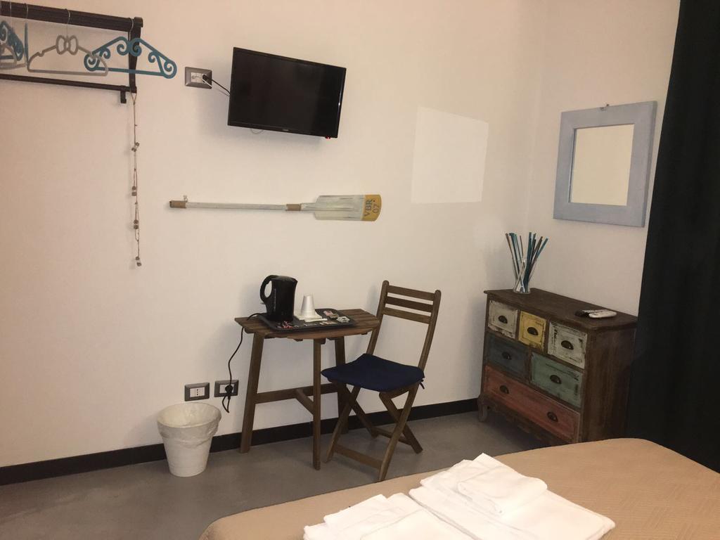 Habitación Doble con cama supletoria (2 adultos + 1 niño)