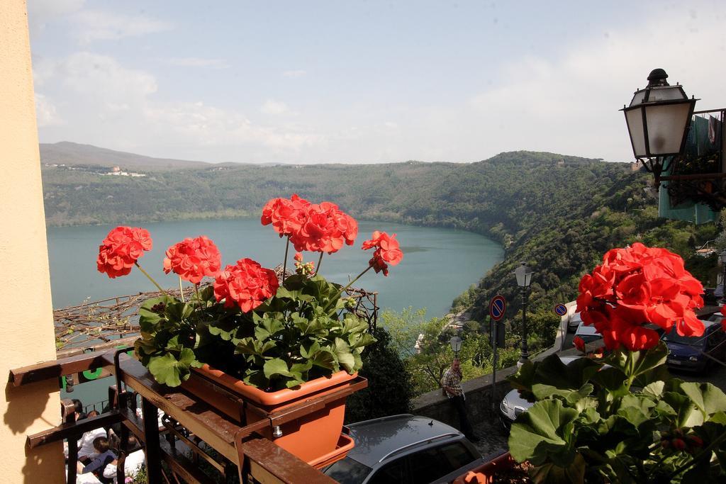 Classic Double Room Balcony Lake View,925776391:JPEG
