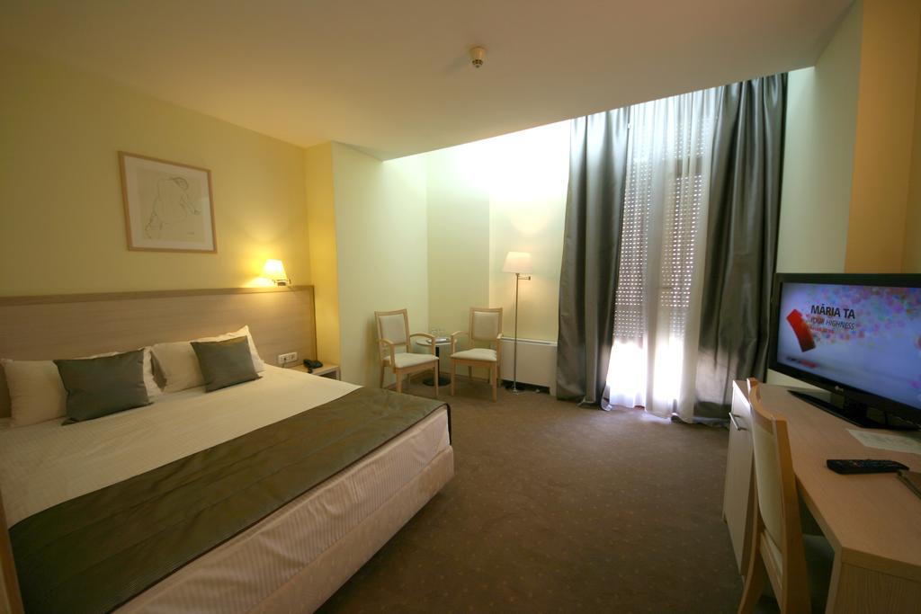 Standard Twin Room,1277493391:JPEG