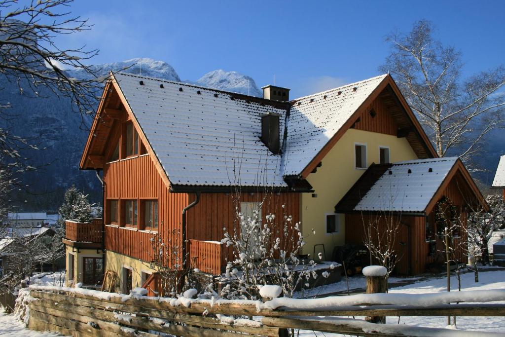 Chalet,56466085:JPEG