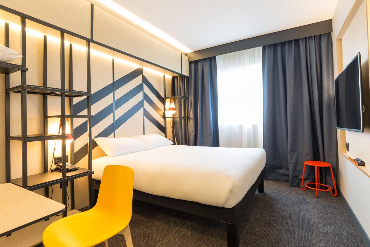 Standard Double Room,543253356:JPEG