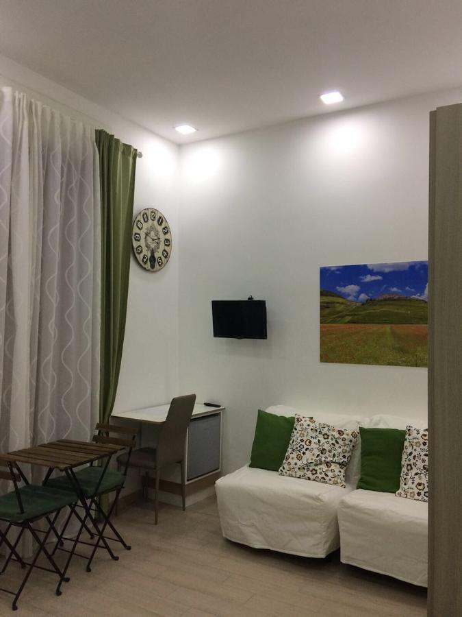 Standard Double Room,587441541:JPEG