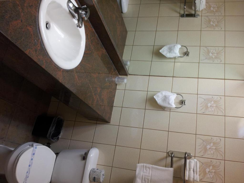 Queen Room,112715349:JPEG
