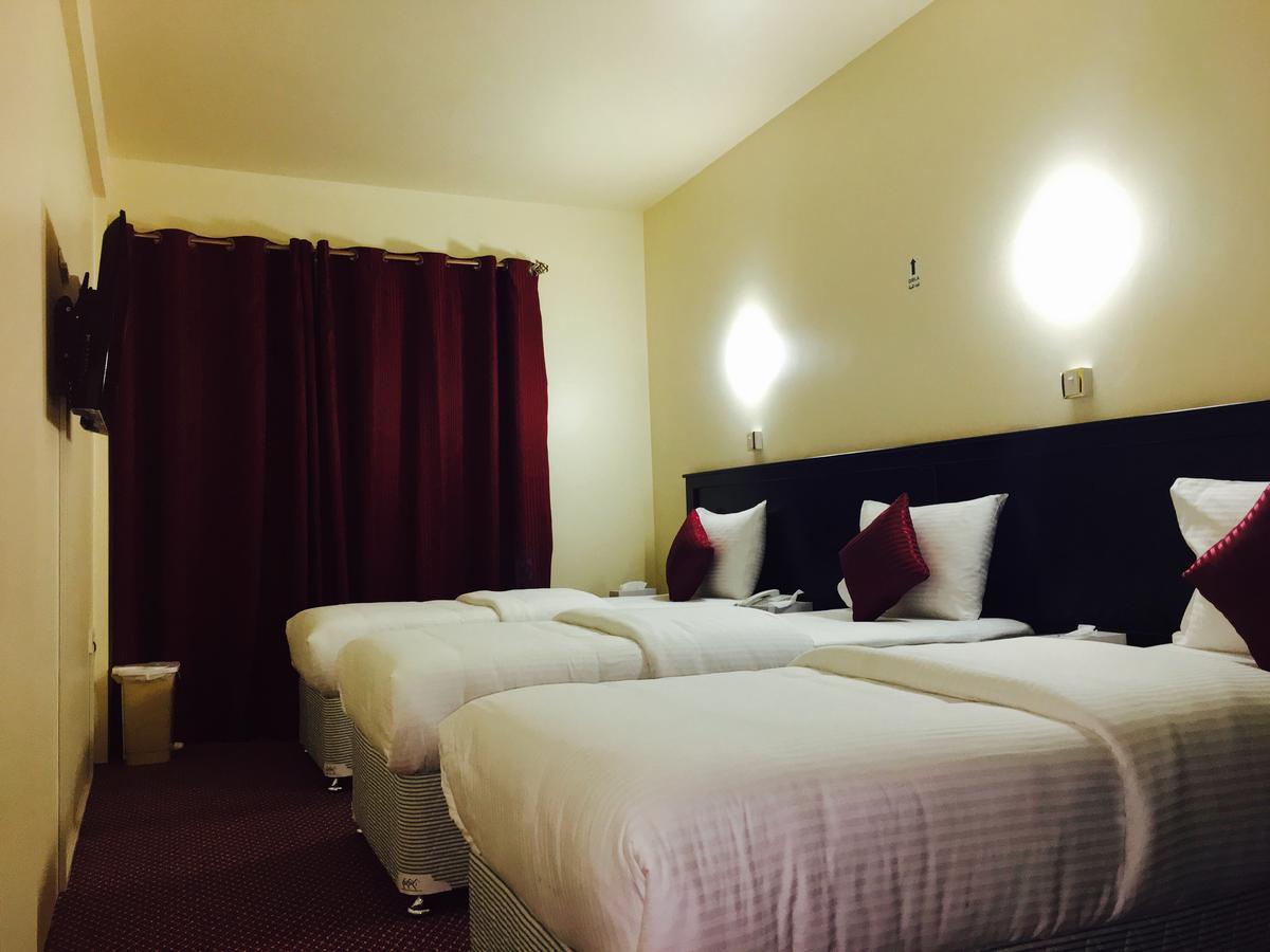 Triple Room with Balcony,609090480:JPEG