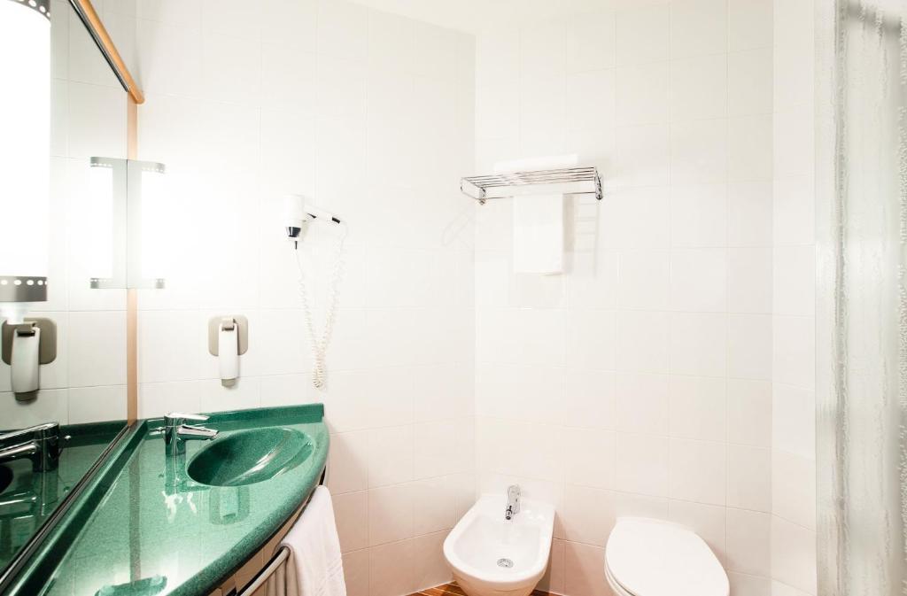 Double Room,705381265:JPEG