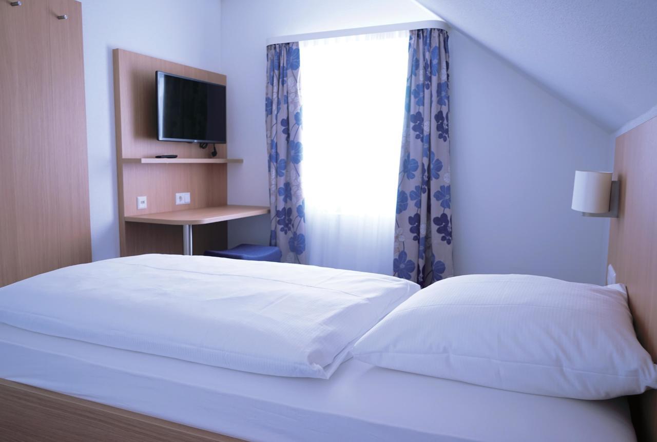 Single Room,639053232:JPEG