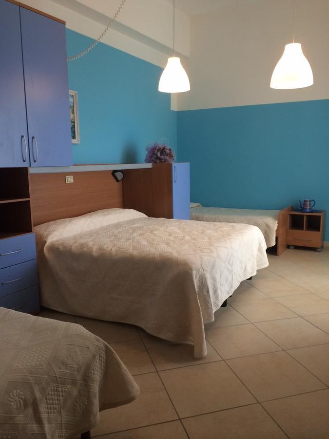 Quadruple Room,639261477:JPEG