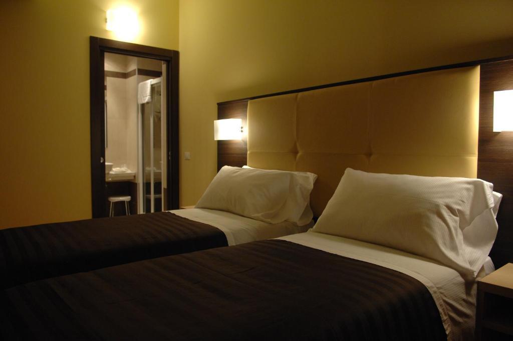 Economy Double Room,64023724:JPEG