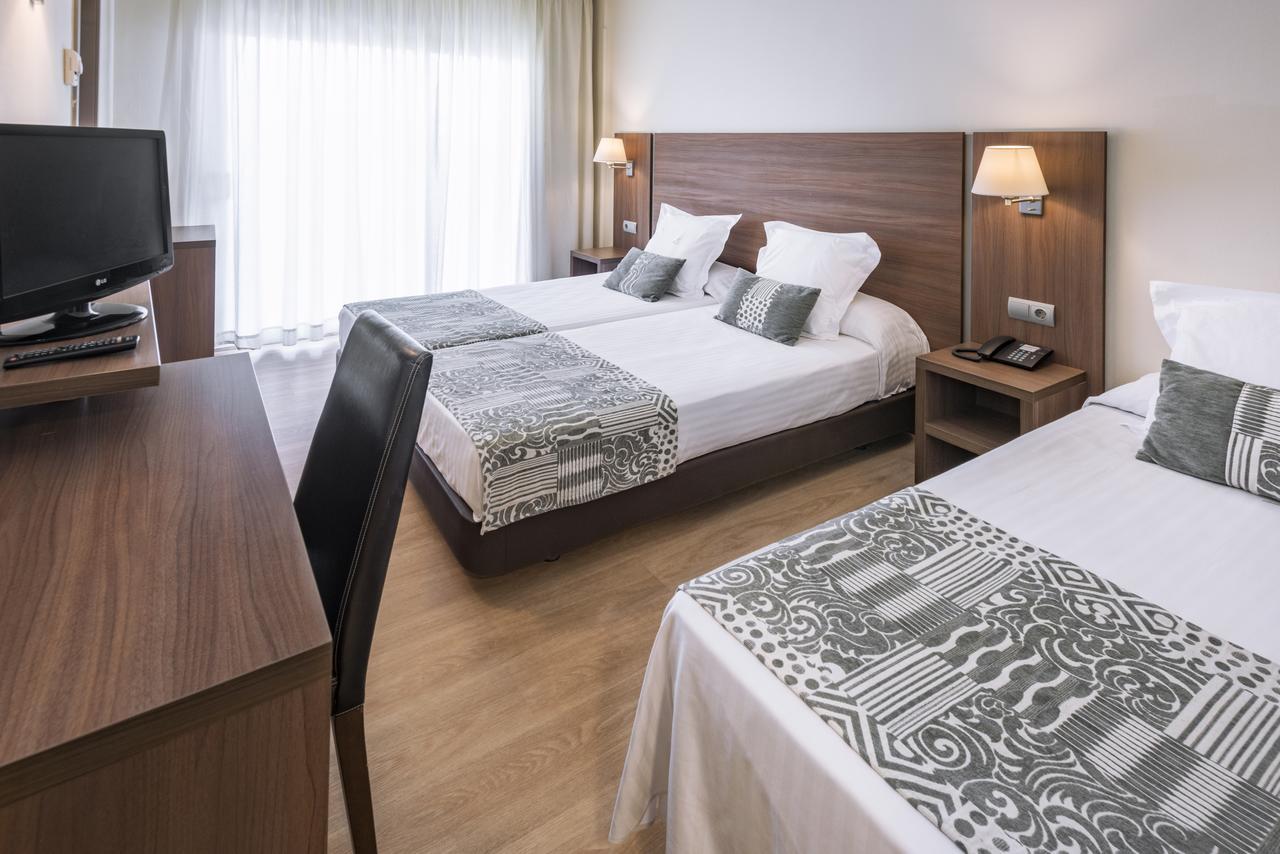 Triple Room (3 Adults),925711258:JPEG