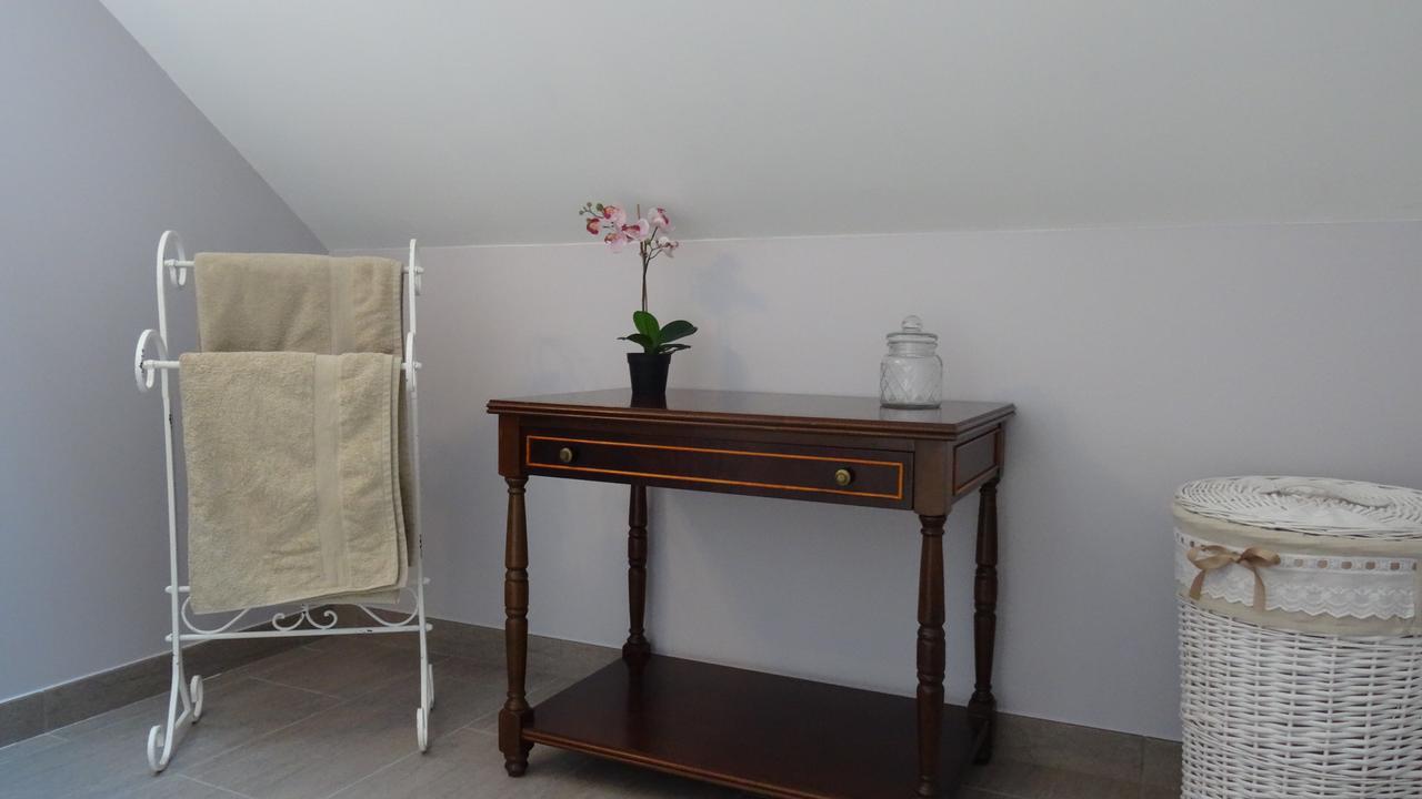 Double Room Extra Bed,662756595:JPEG