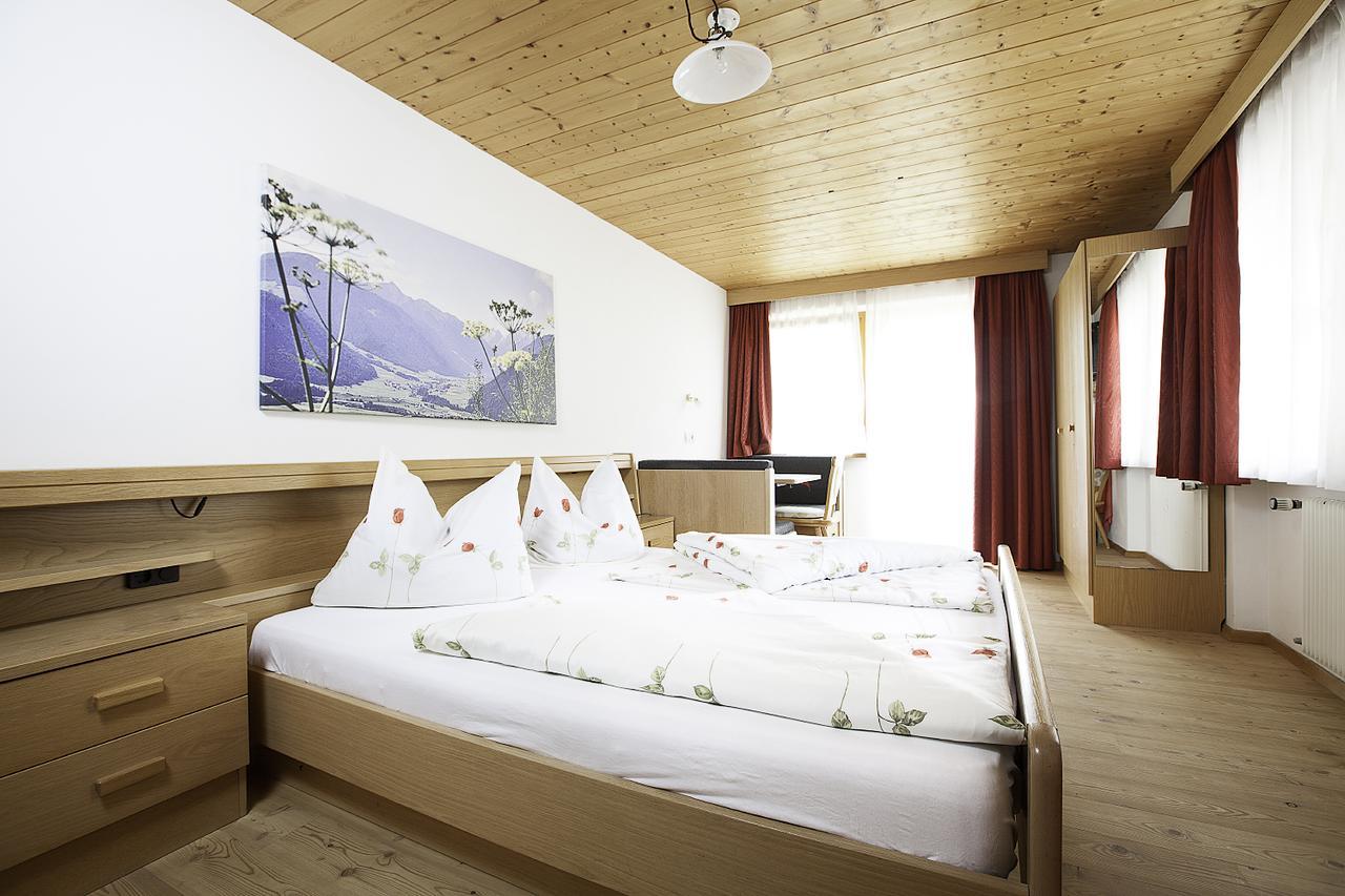 Triple Room,664439022:JPEG