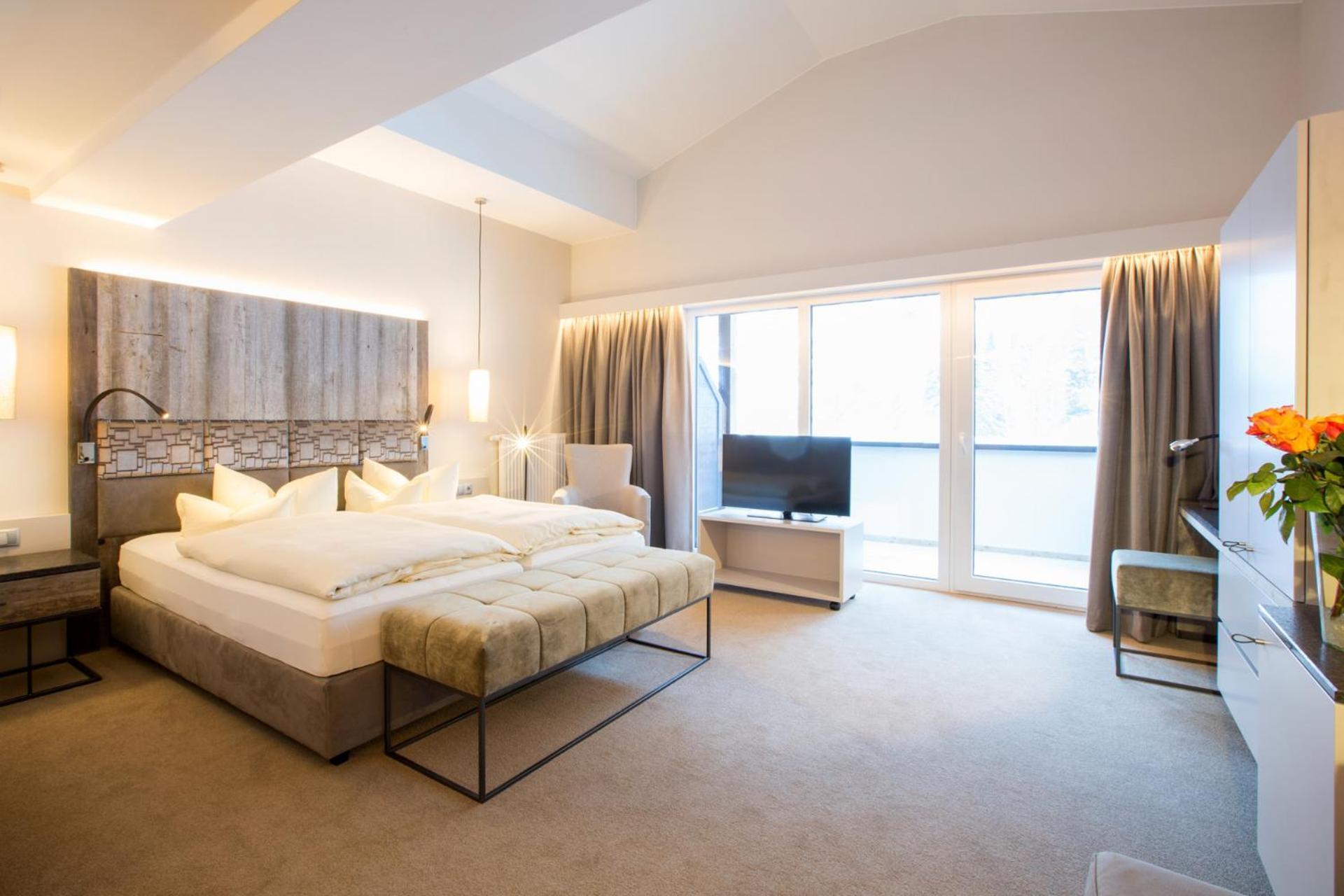 Deluxe Junior Suite,1388582984:JPEG