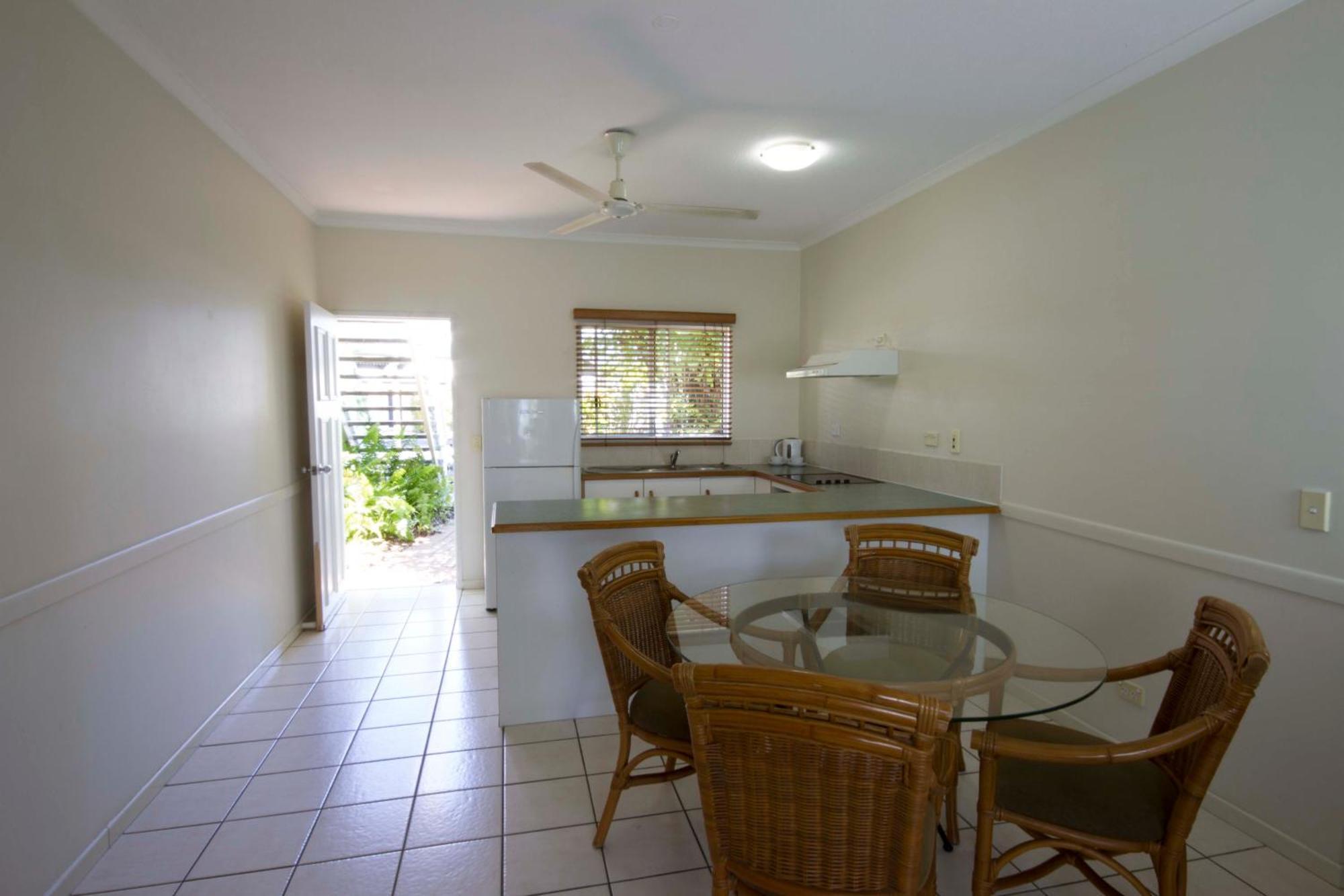 Two-Bedroom Apartment,689155164:JPEG