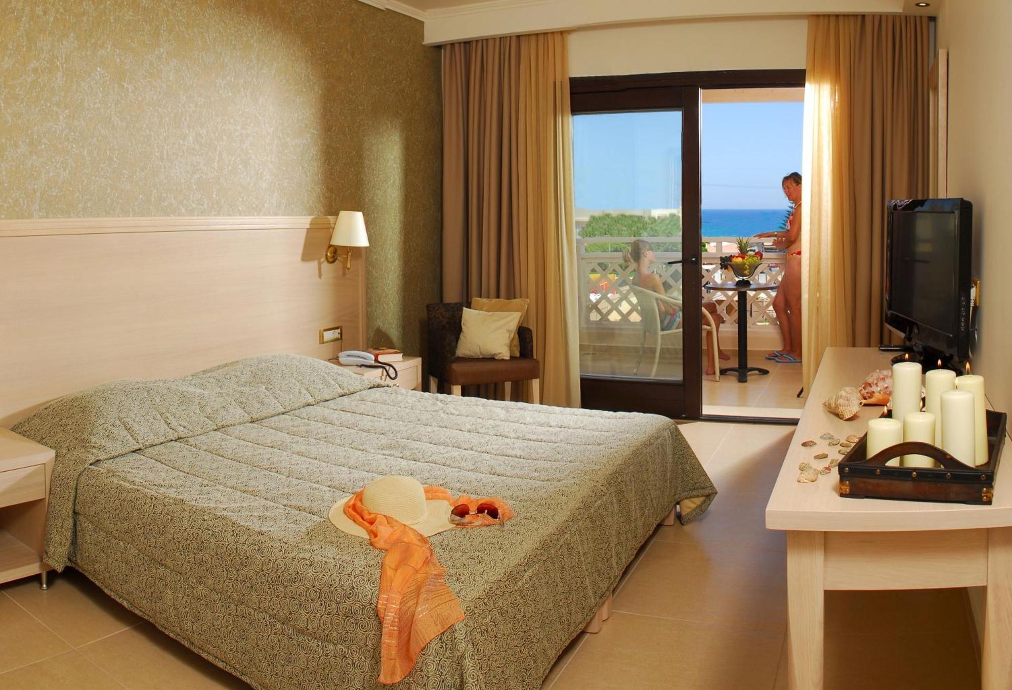 Superior Room,1539122155:JPEG
