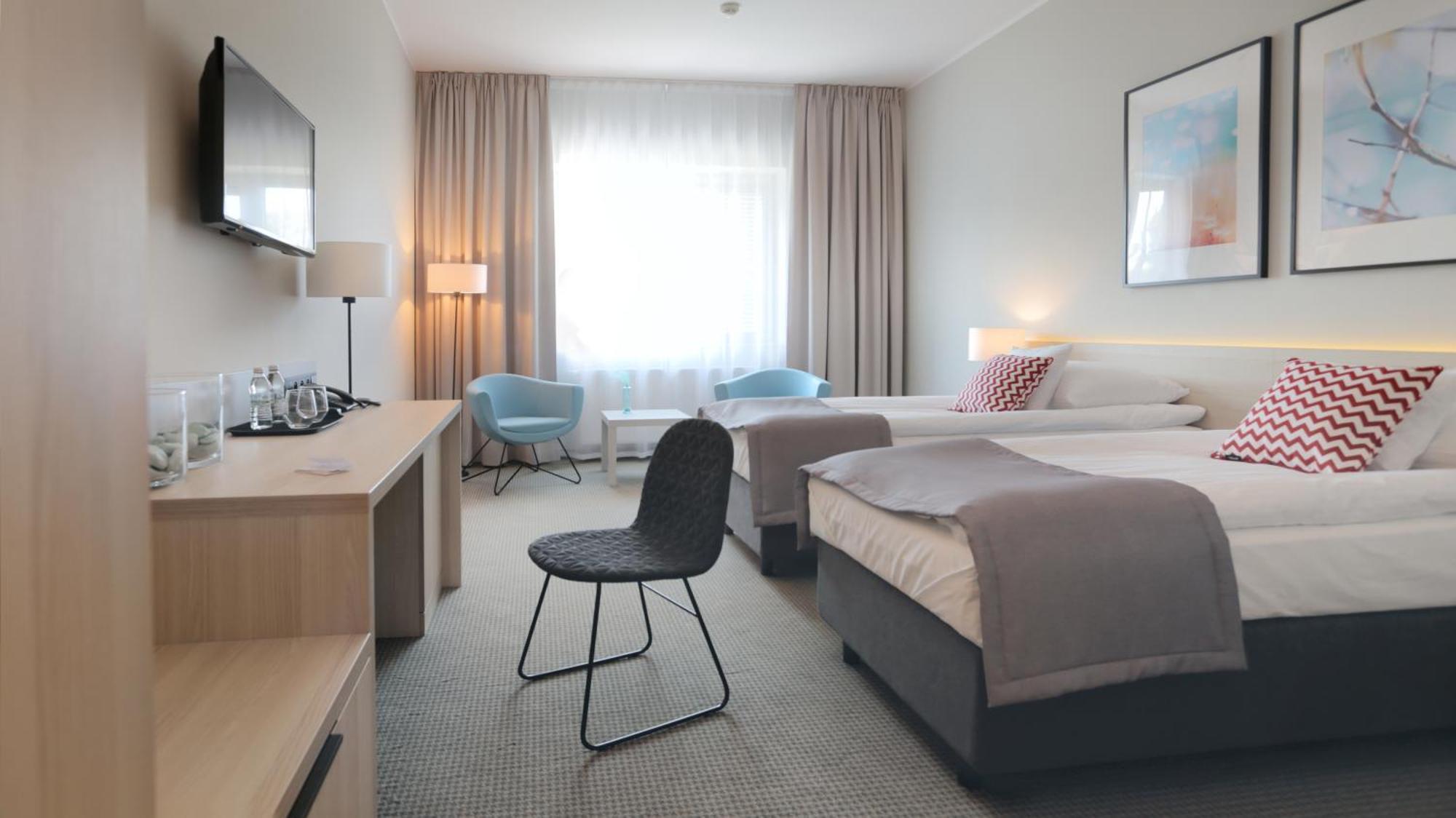 Deluxe Double or Twin Room,713695261:JPEG