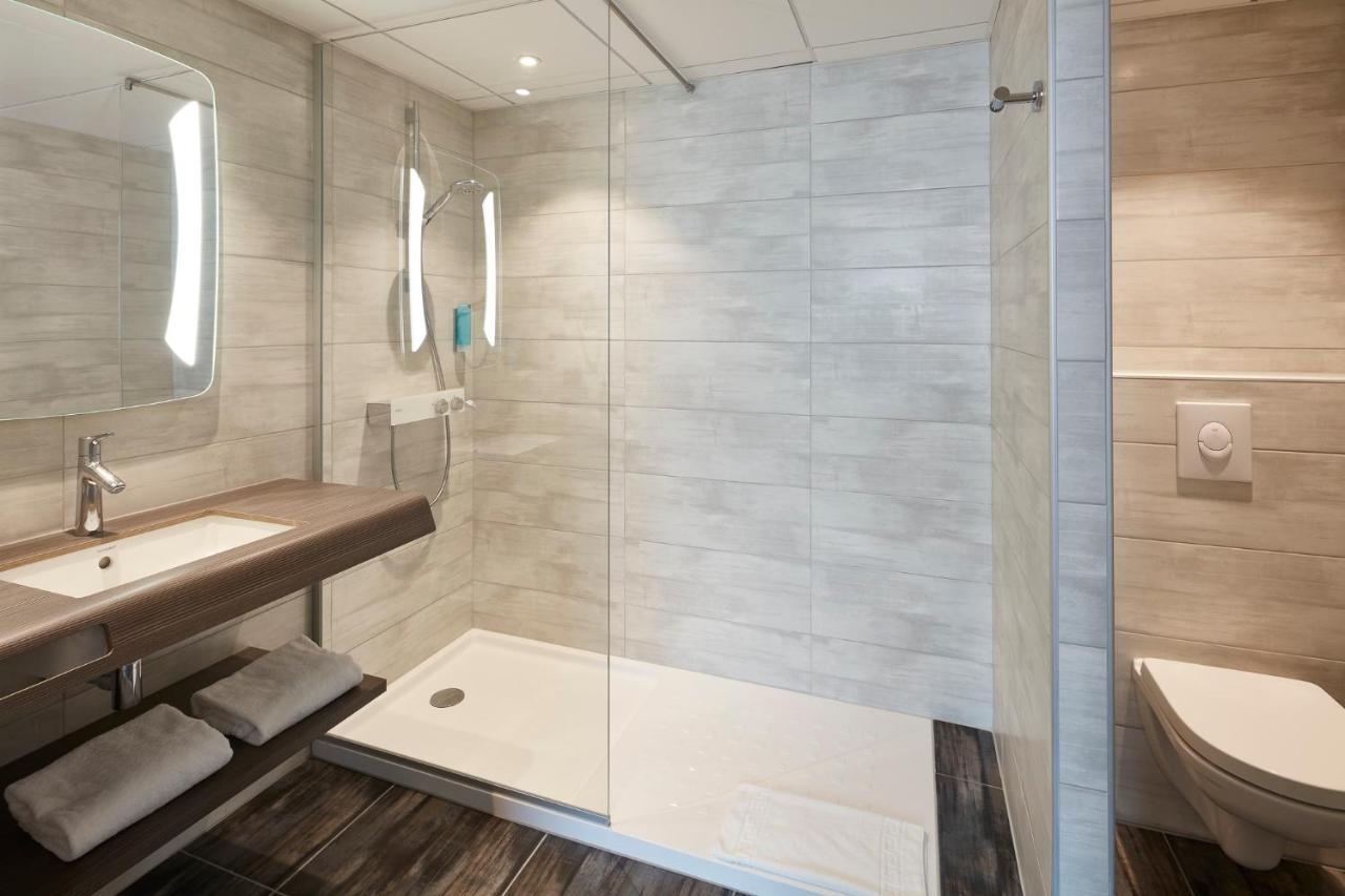 Triple Room,1765581971:JPEG
