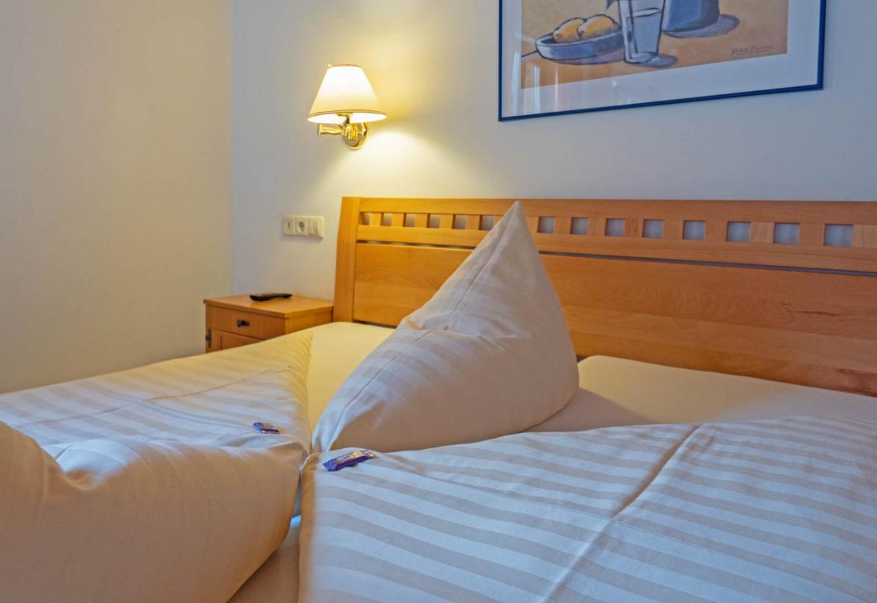 Double Room,736631878:JPEG