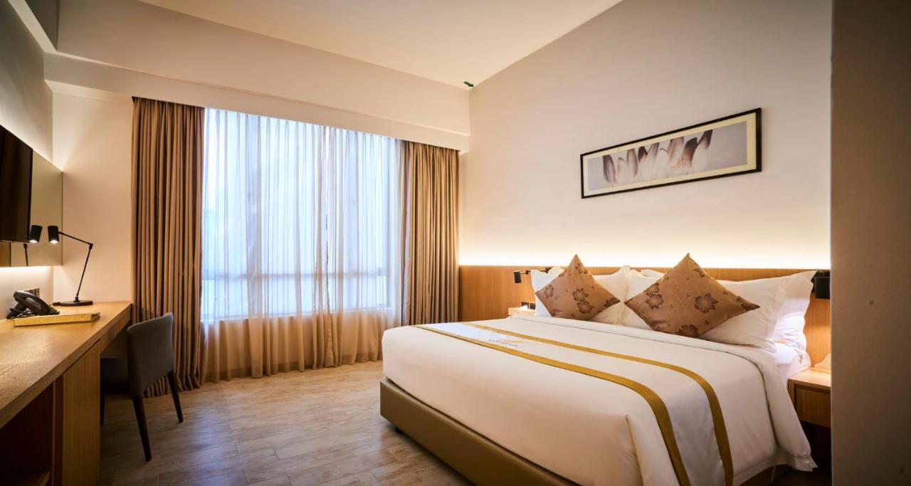 Deluxe Double Room,614132910:JPEG