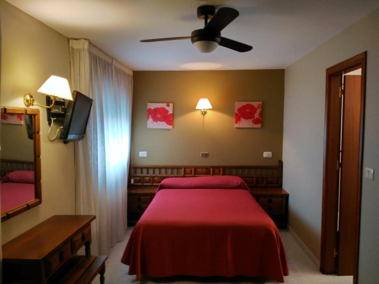 Double Room,758487862:JPEG