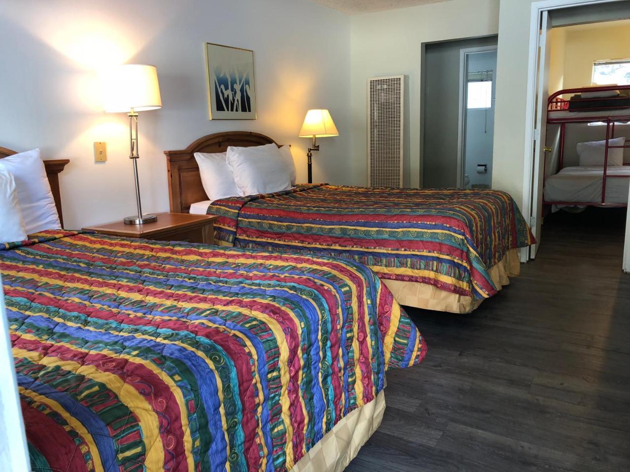 Triple Room three beds,765924595:JPEG
