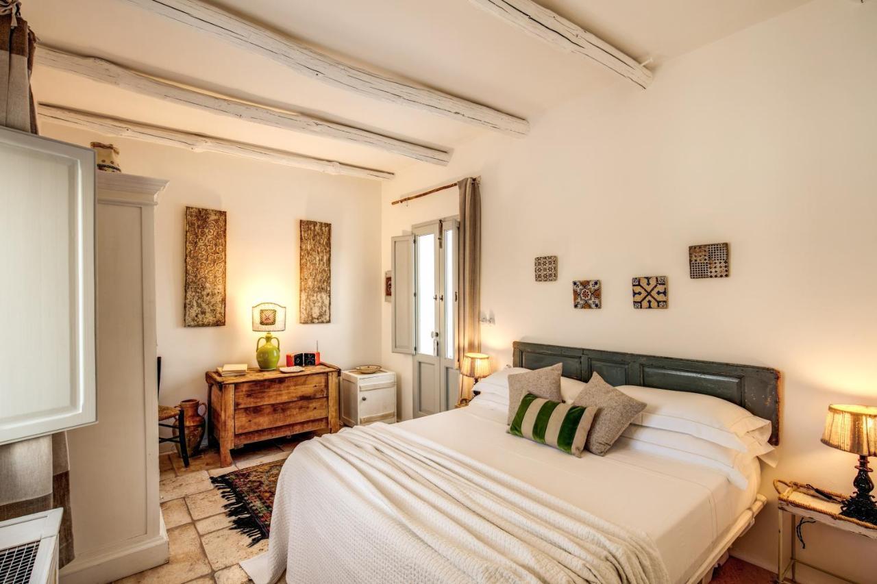 Double Room,776698522:JPEG