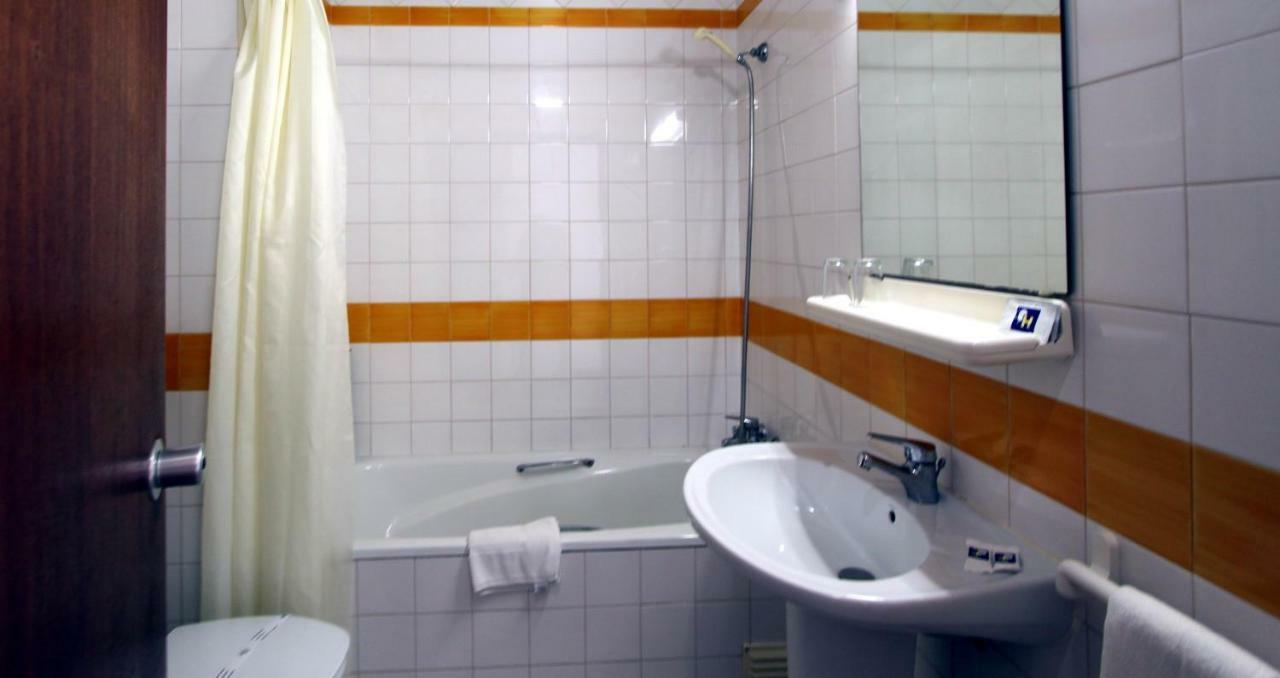 Twin Room Land View
