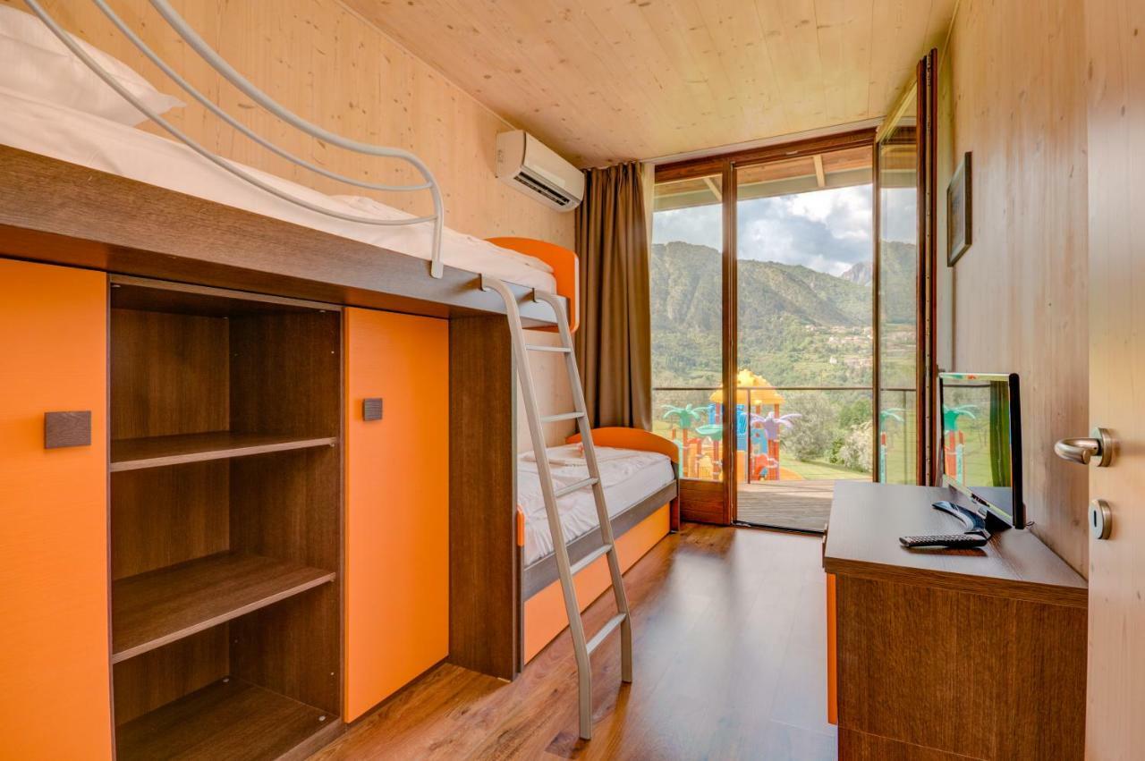 Two-Bedroom Apartment Terrace,779507061:JPEG
