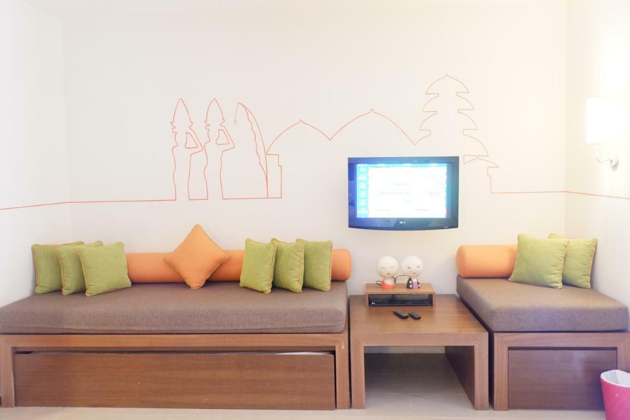 Family Room,779737344:JPEG