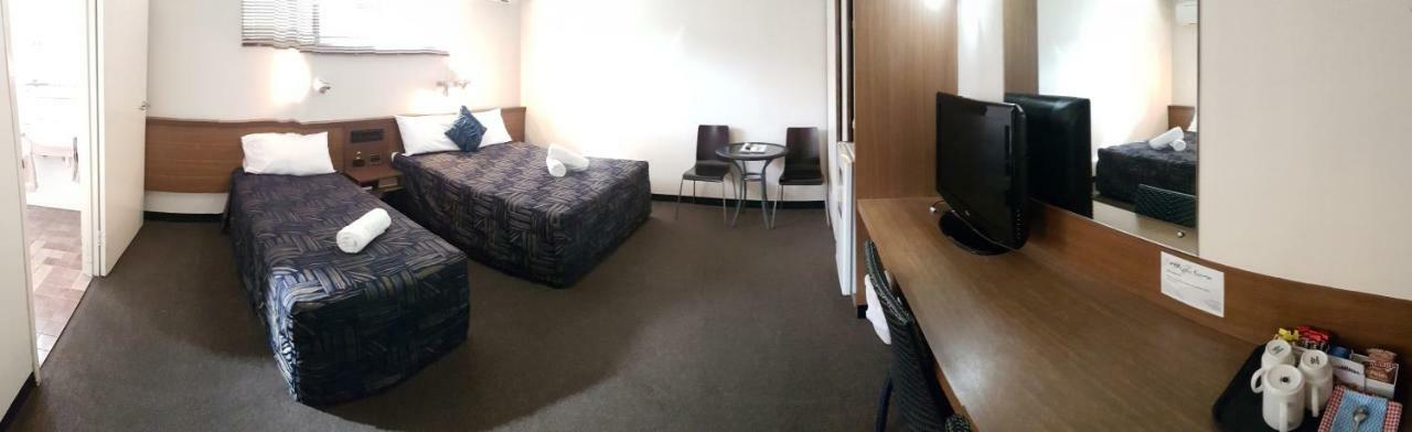 Twin Room Disability Access,752643704:JPEG