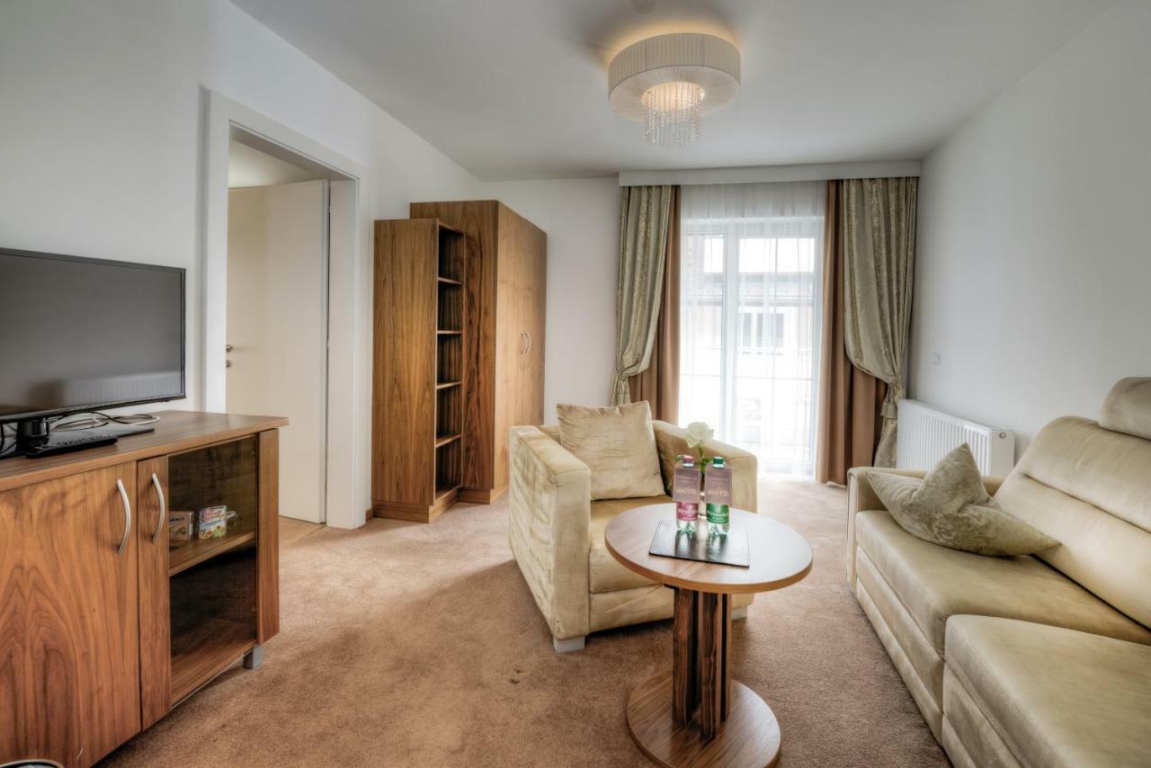 Standard Suite