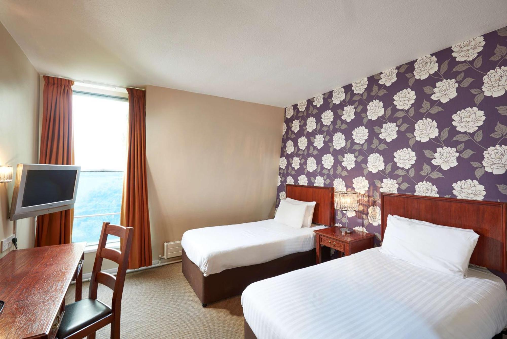 Standard Double Room Two Single Beds Non-Smoking,965854477:JPEG