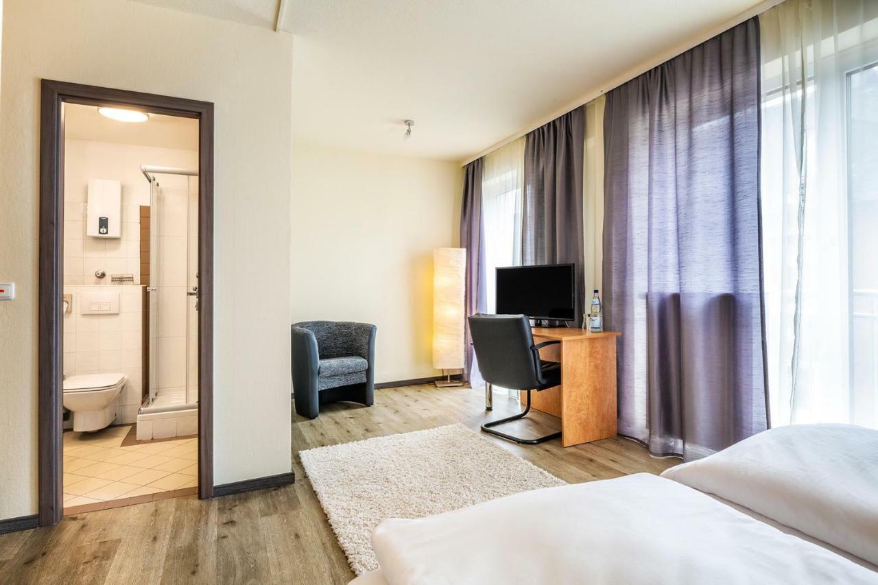 Double Room,828874556:JPEG