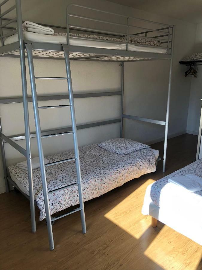 Family Room,833666258:JPEG