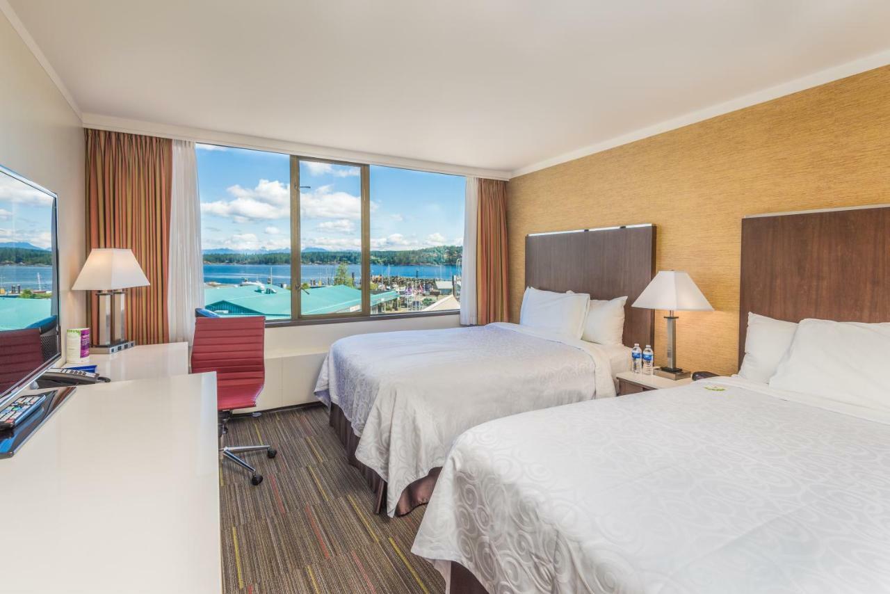 Coast Tower - Family Room with Two Queen Beds,846395945:JPEG