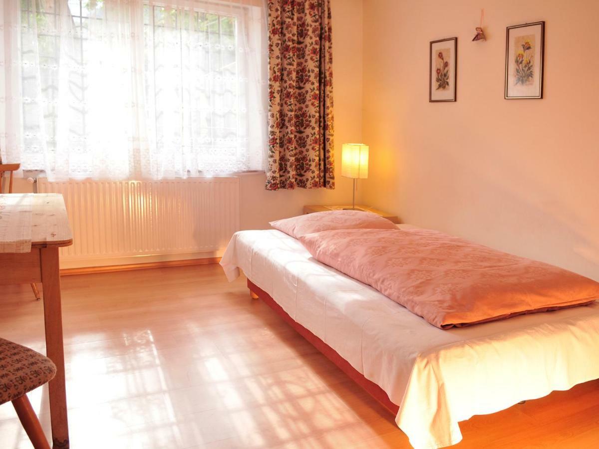 Single Room,1371300536:JPEG