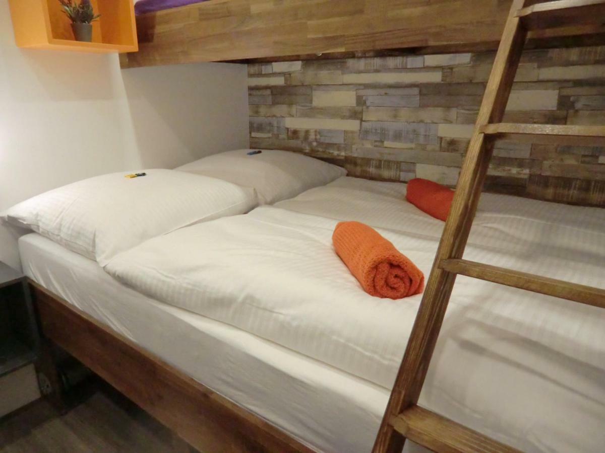 Double or Twin Room,857350769:JPEG