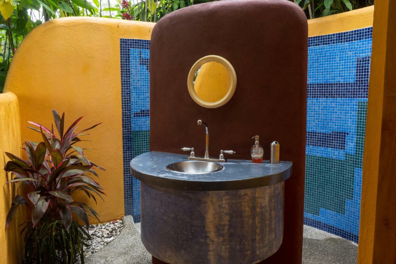 Deluxe Villa,909844231:JPEG