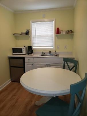 Deluxe King Suites Kitchenette First Floor #21,930009682:JPEG