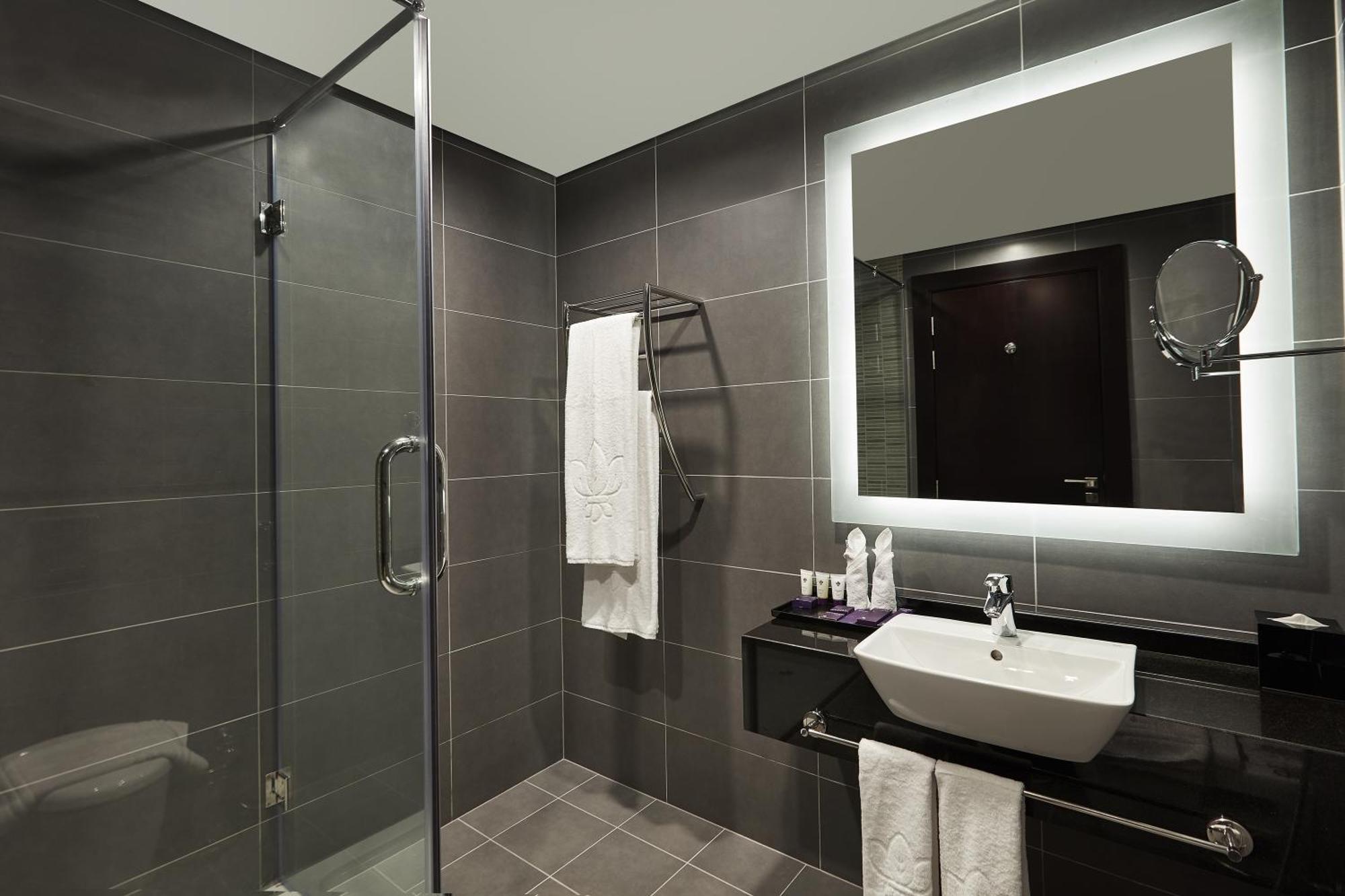 Standard Room Canal View food beverage excluding signature dishes Laundry Spa,974571553:JPEG